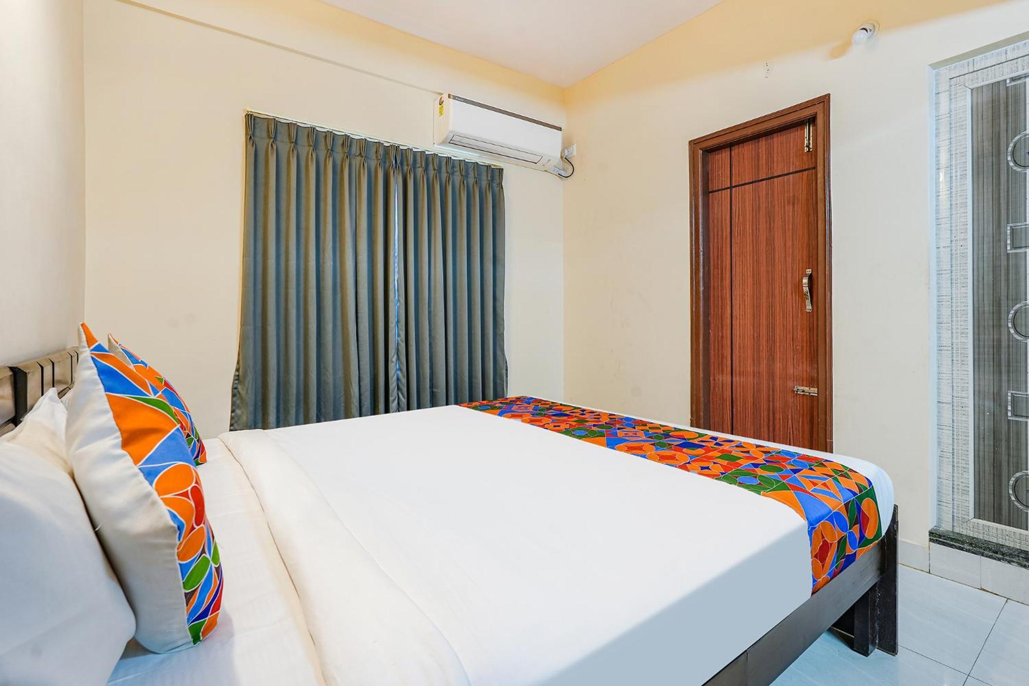 Fabhotel Crystal Suites Bangalore Exteriör bild