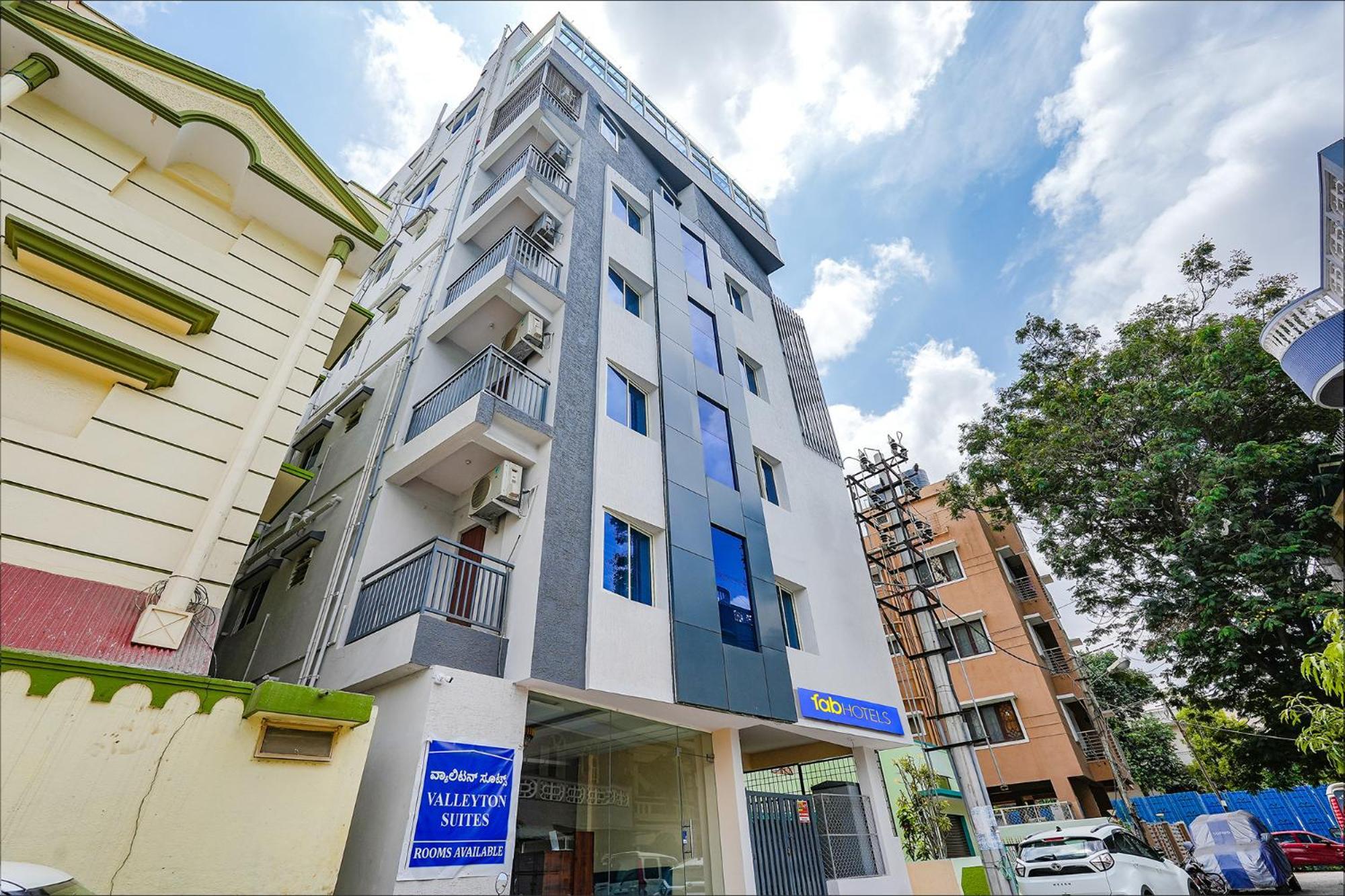 Fabhotel Crystal Suites Bangalore Exteriör bild